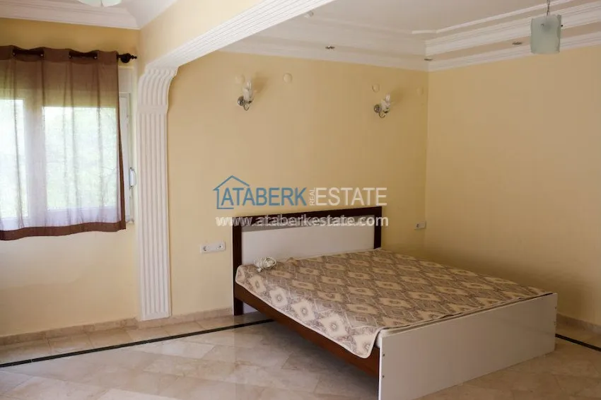 Complex of townhouses on the Mediterranean coast at a low price! 7 