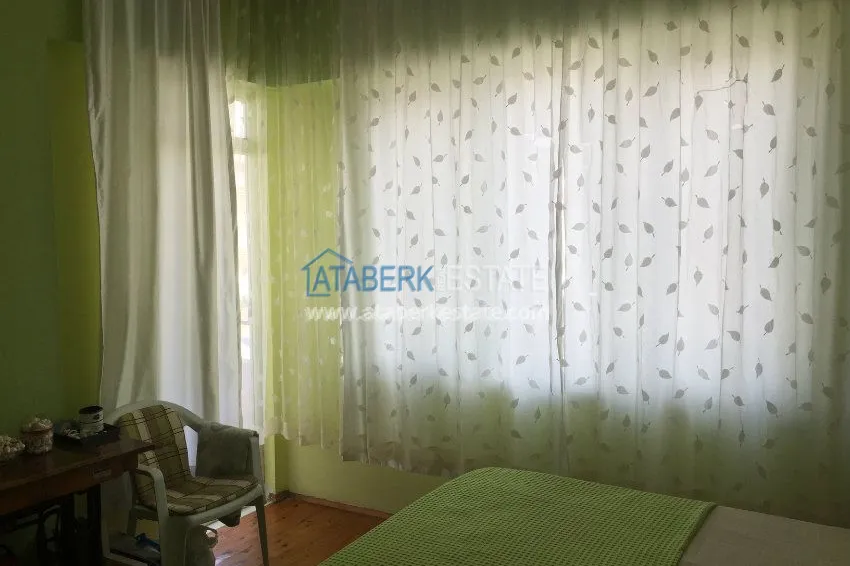 Two bedroom apartment in the european area of Alanya at a low price! 24 
