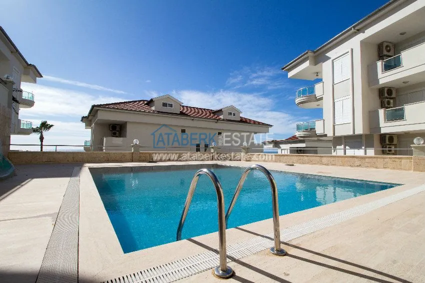 Sea-view apartment 2+1 in a beautiful area 13 