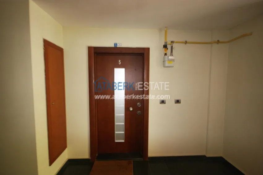 Квартира 2+1 в элитном комплексе Сельчуклу Конаклары 12 