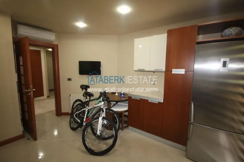 Квартира 2+1 в элитном комплексе Сельчуклу Конаклары 16 