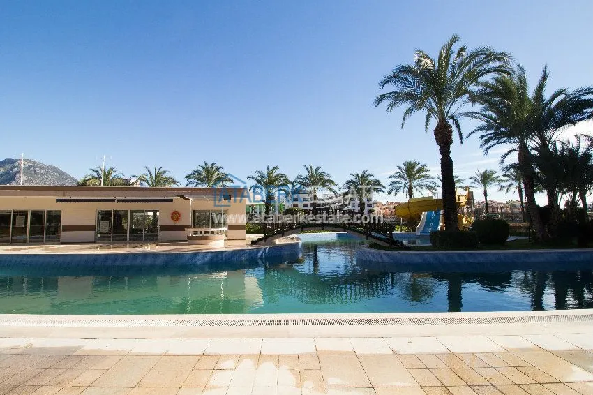 Квартира 2+1 в элитном комплексе Сельчуклу Конаклары 27 