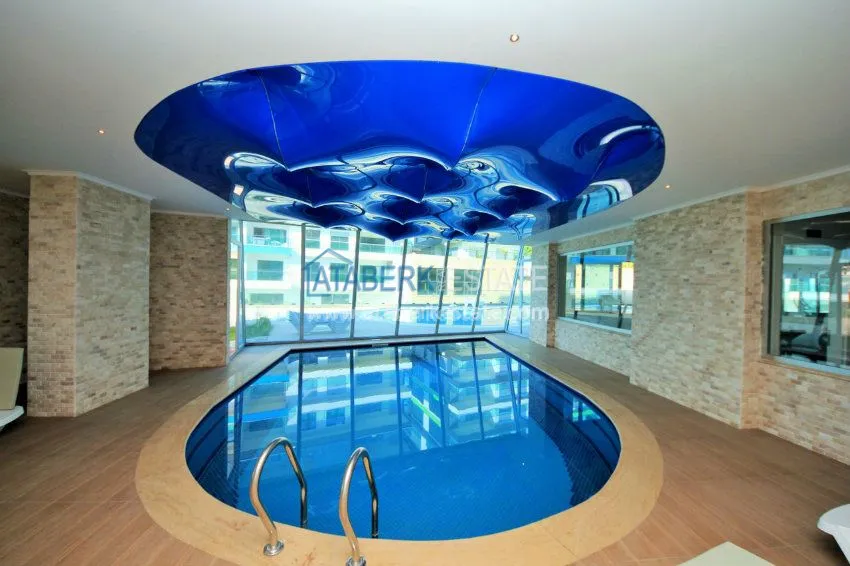 One-bedroom apartment in a complex with an indoor pool in Kargicak 21 