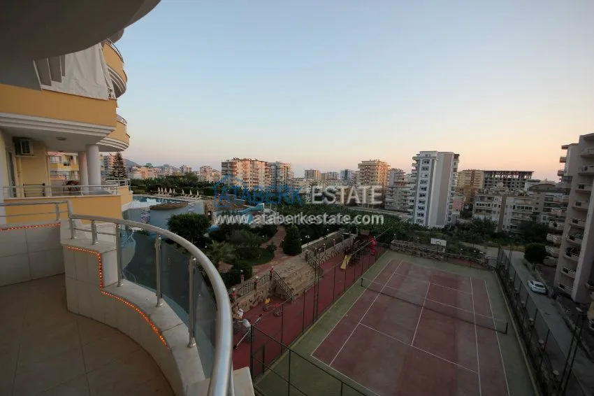 Новая квартира в комплексе от собственника в центре Махмутлара 16 