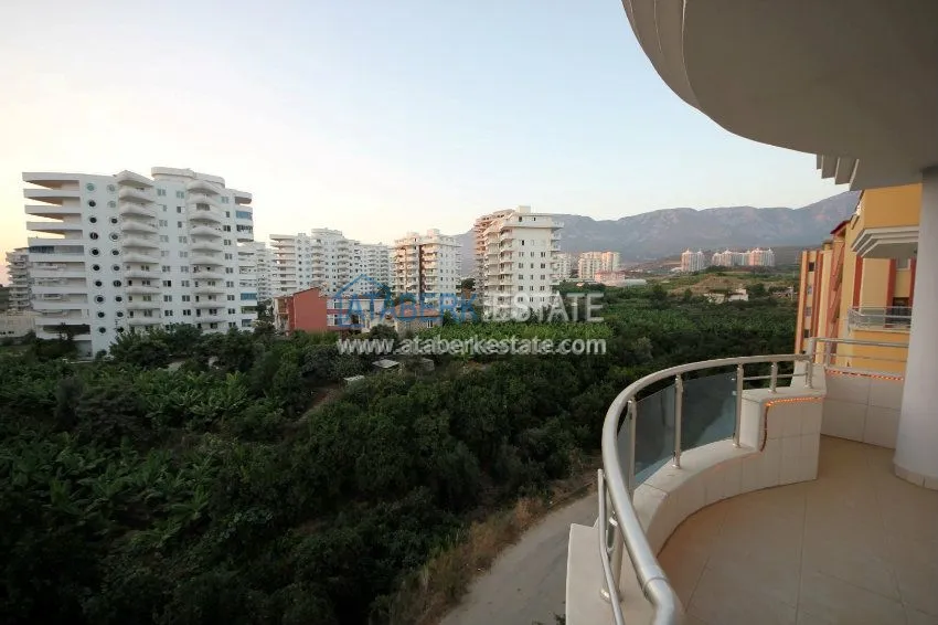 Новая квартира в комплексе от собственника в центре Махмутлара 17 