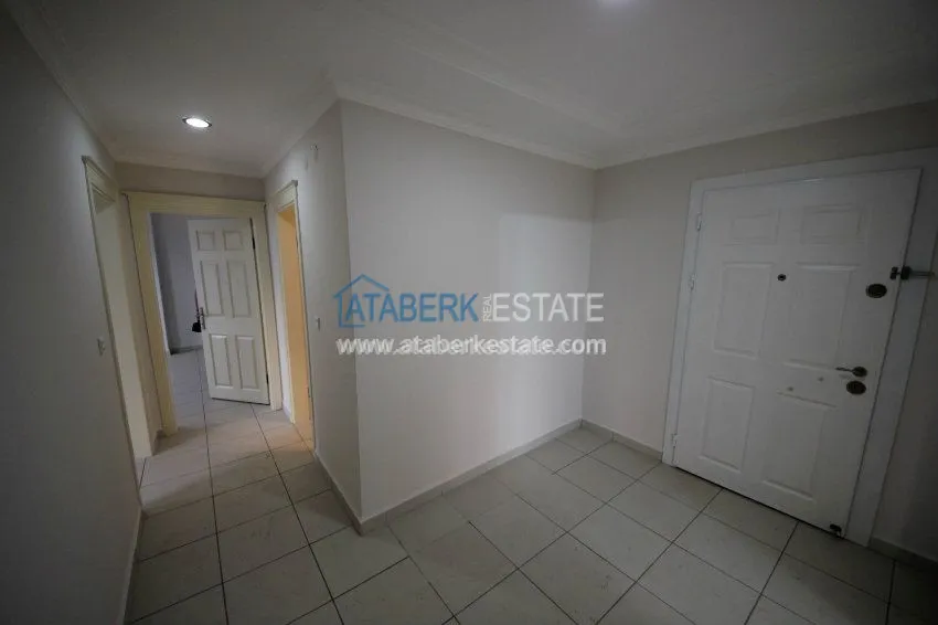 Новая квартира в комплексе от собственника в центре Махмутлара 19 