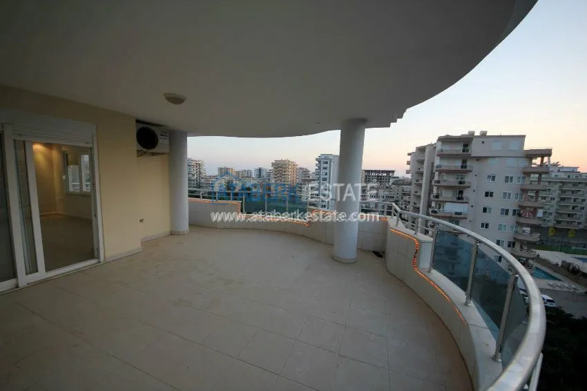 Новая квартира в комплексе от собственника в центре Махмутлара 28 