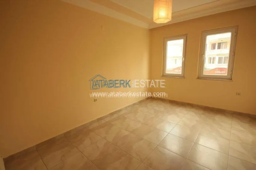 Недорогое предложение просторной трехкомнатной квартиры в самом центре популярного района Махмутлар 5 