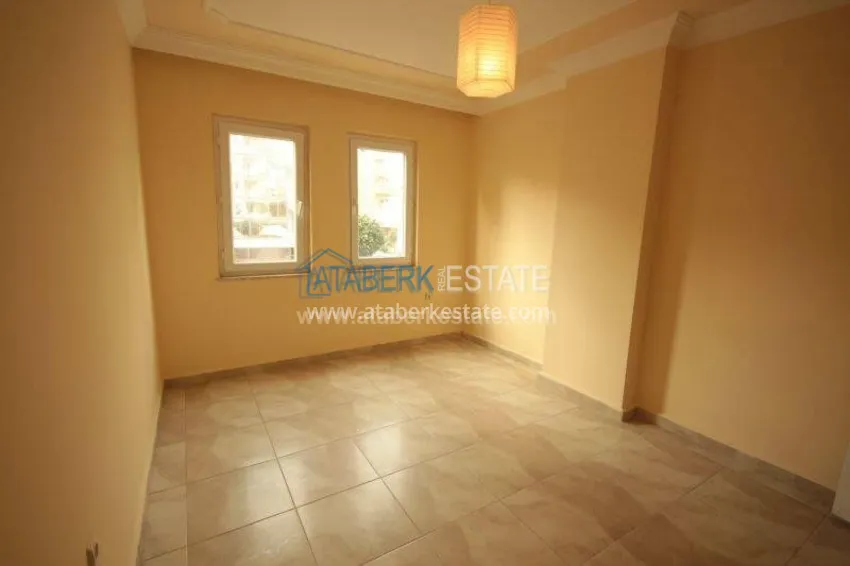 Недорогое предложение просторной трехкомнатной квартиры в самом центре популярного района Махмутлар 6 