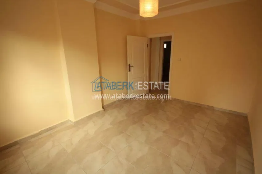 Недорогое предложение просторной трехкомнатной квартиры в самом центре популярного района Махмутлар 8 