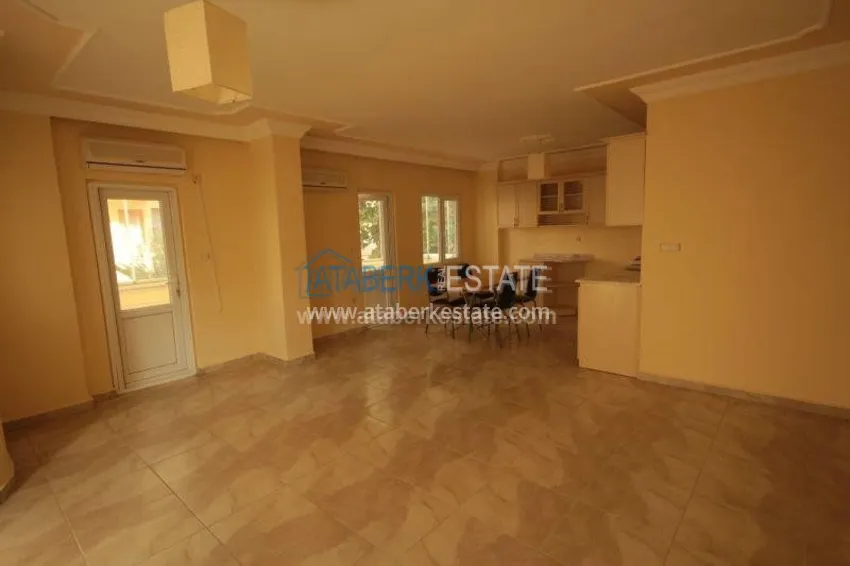 Недорогое предложение просторной трехкомнатной квартиры в самом центре популярного района Махмутлар 24 