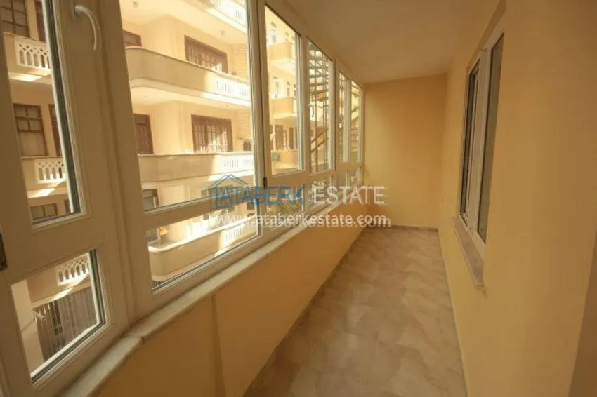 Недорогое предложение просторной трехкомнатной квартиры в самом центре популярного района Махмутлар 28 