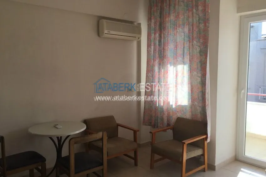 City hotel with apartments, located near the Cleopatra beach  9 