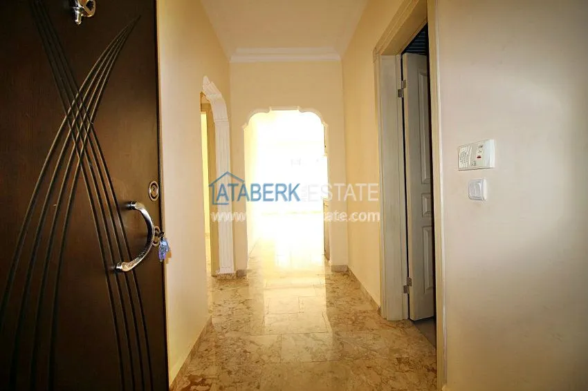 Трехкомнатная квартира в районе Махмутлар. 4 