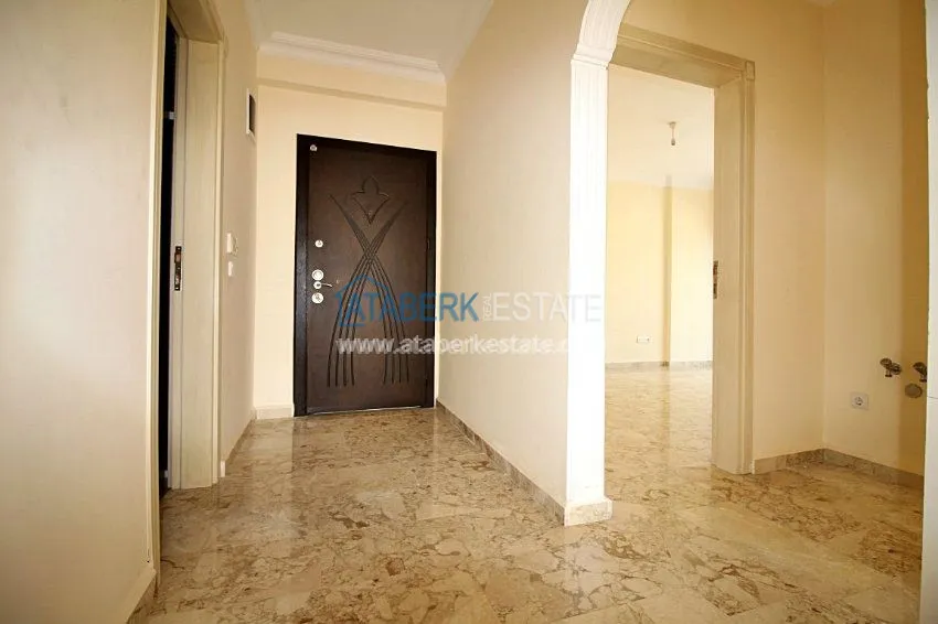 Трехкомнатная квартира в районе Махмутлар. 6 