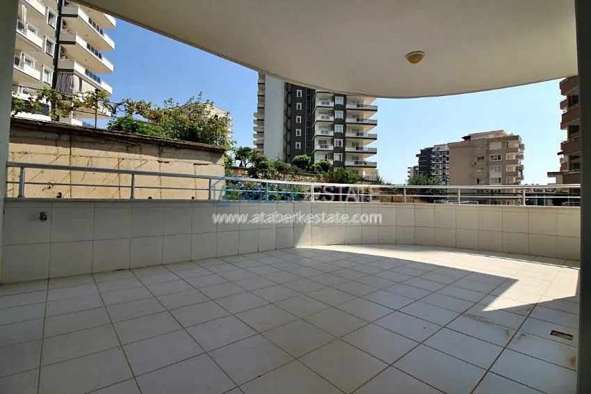 Трехкомнатная квартира в районе Махмутлар. 22 