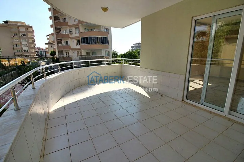 Трехкомнатная квартира в районе Махмутлар. 23 