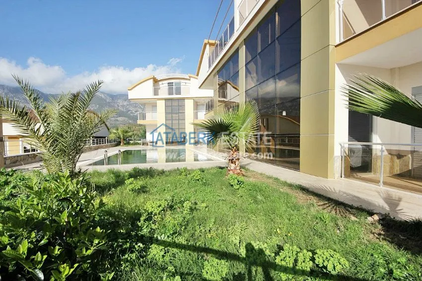 Villa with stunning views in Kargicak 6 