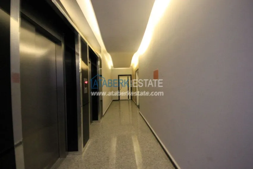 Large 2+1 apartment in Mahmutlar 18 