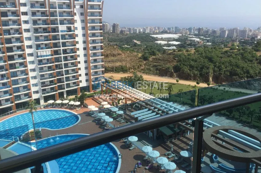 Меблированные апартаменты 1+1 в роскошном комплексе отельного типа 10 