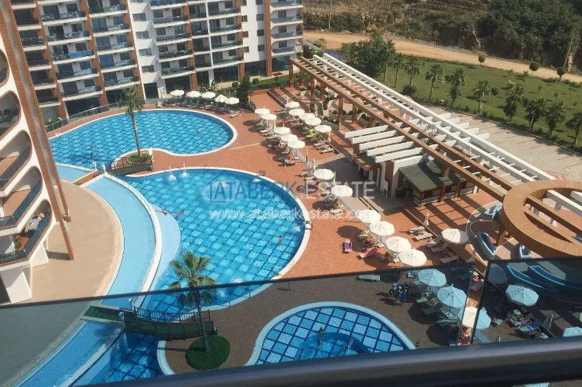 Меблированные апартаменты 1+1 в роскошном комплексе отельного типа 12 