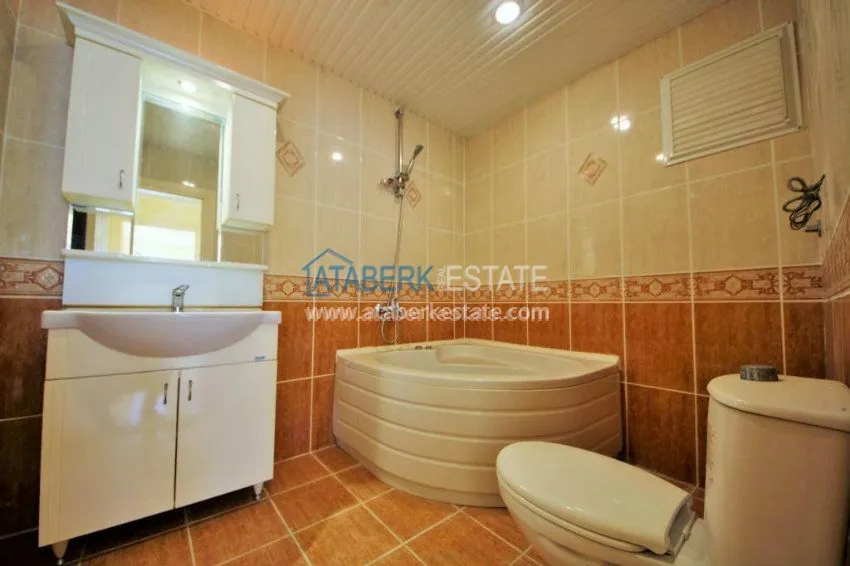 Трехкомнатные апартаменты в районе Махмутлар 15 