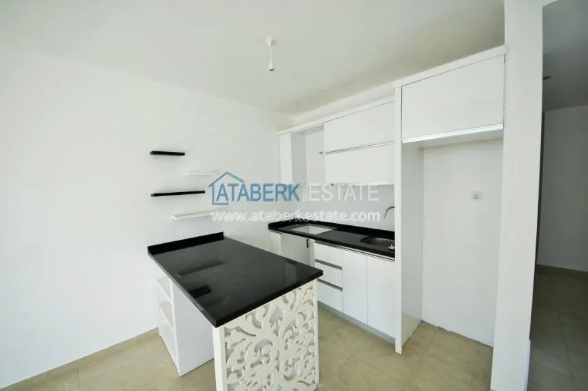 Трехкомнатная квартира в районе Махмутлар. 25 