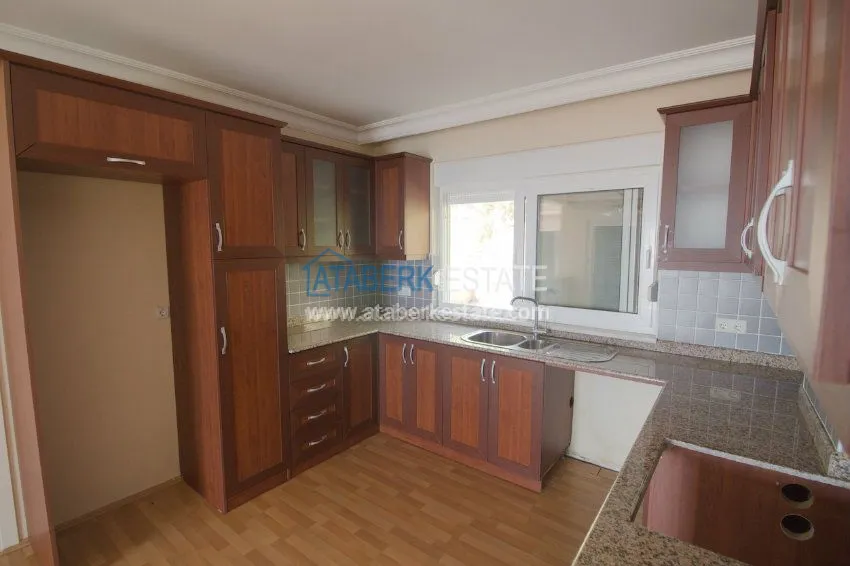 Detached villa with pool and garden from the owner 13 