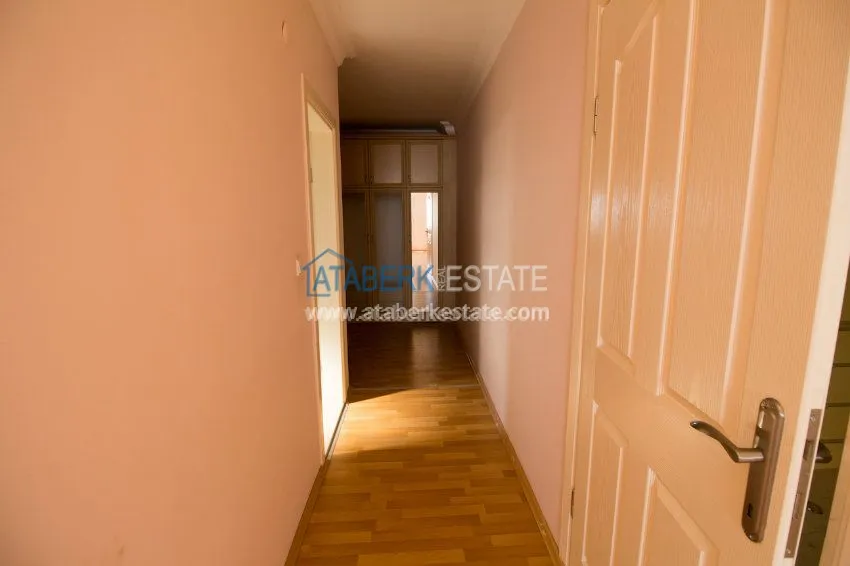 Detached villa with pool and garden from the owner 30 