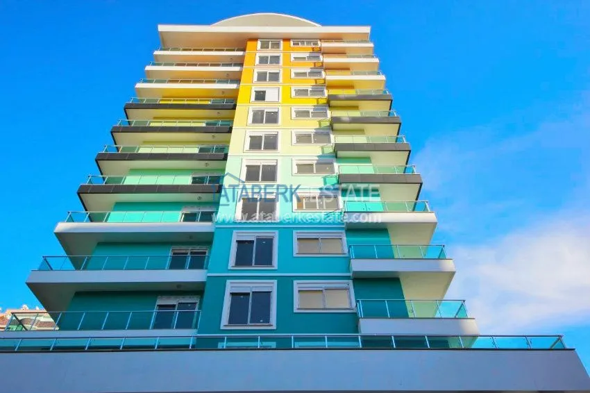 Видовая 3+1 в новострое на центральной улице Махмутлара 3 