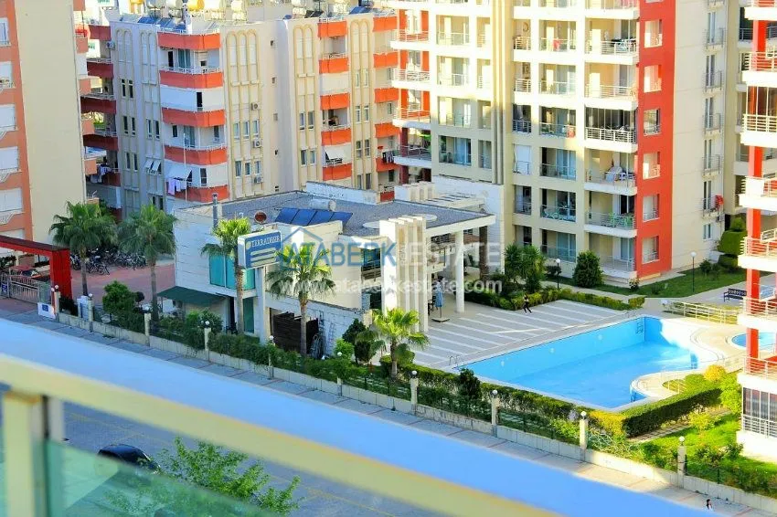 Видовая 3+1 в новострое на центральной улице Махмутлара 9 