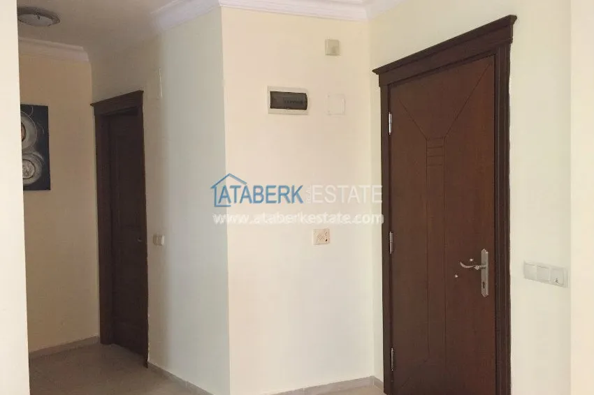 Duplex in Riverside for long term rent 12 