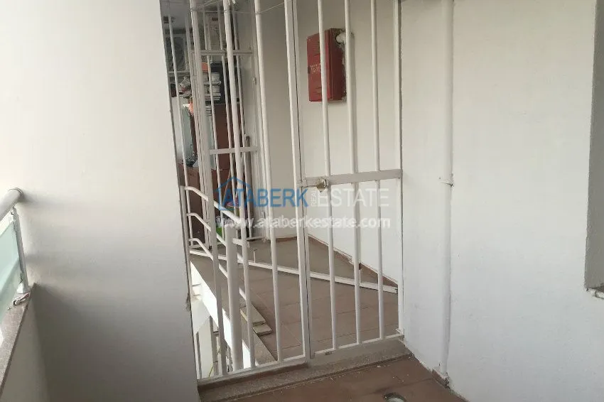 Duplex in Riverside for long term rent 22 