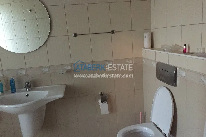 Duplex in Riverside for long term rent 39 