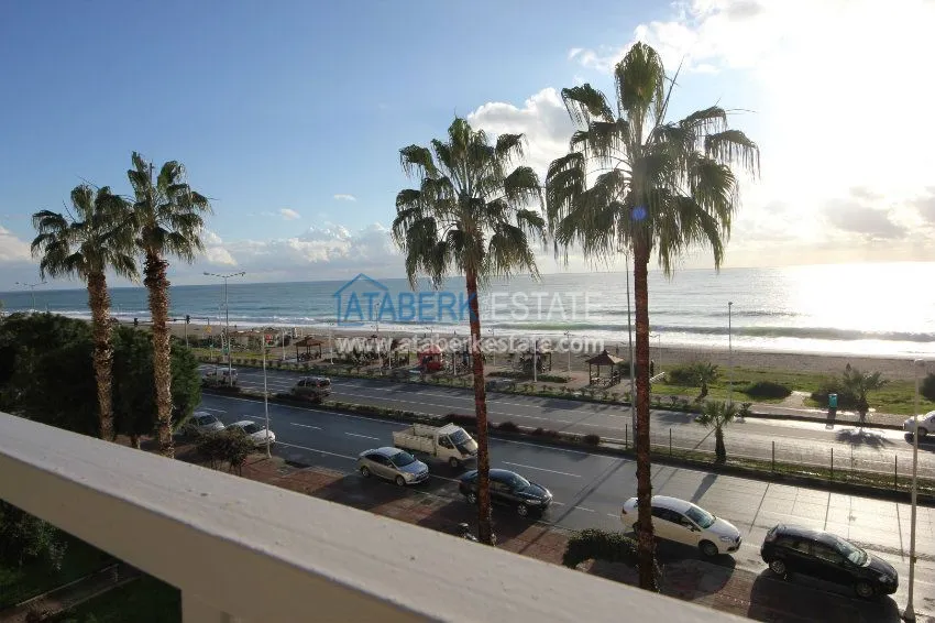 На первой береговой линии апартаменты с двумя спальнями. 1 