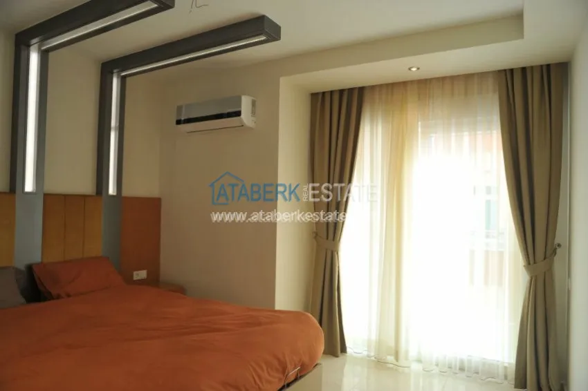 Complex within walking distance from Cleopatra Beach 6 