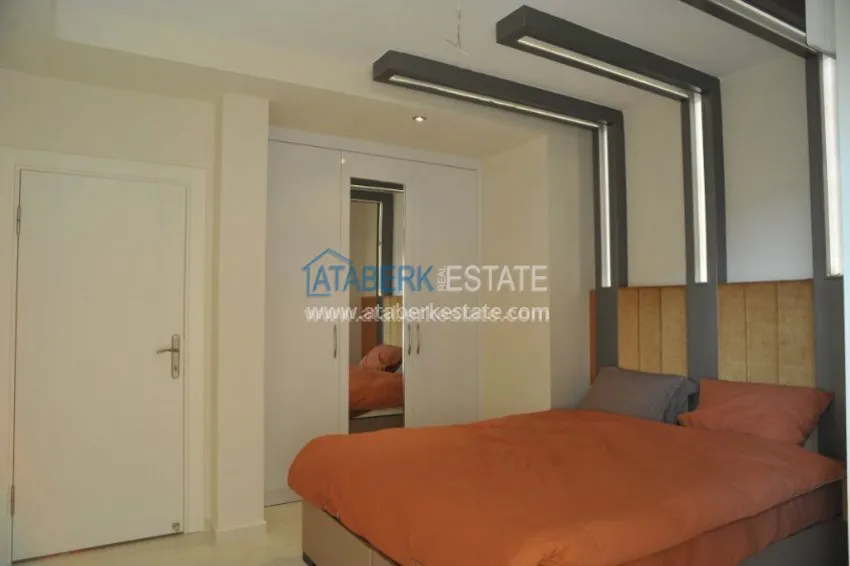 Complex within walking distance from Cleopatra Beach 7 