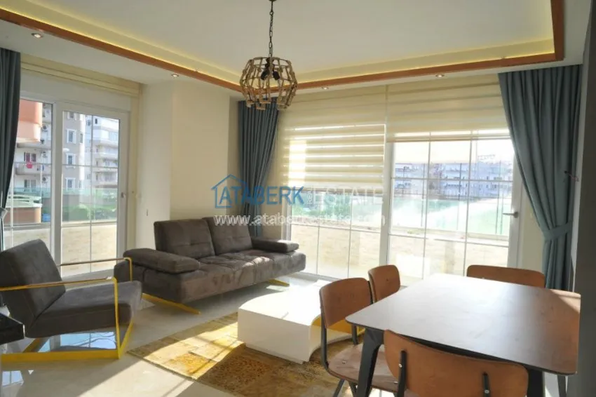 Complex within walking distance from Cleopatra Beach 9 