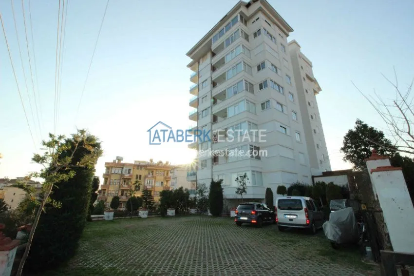 Апартаменты 1+1 в оживленном районе 14 