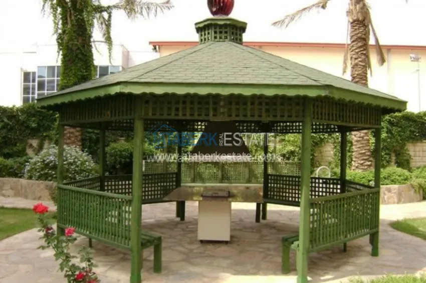 Spacious four bedroom apartment at a bargain price 3 