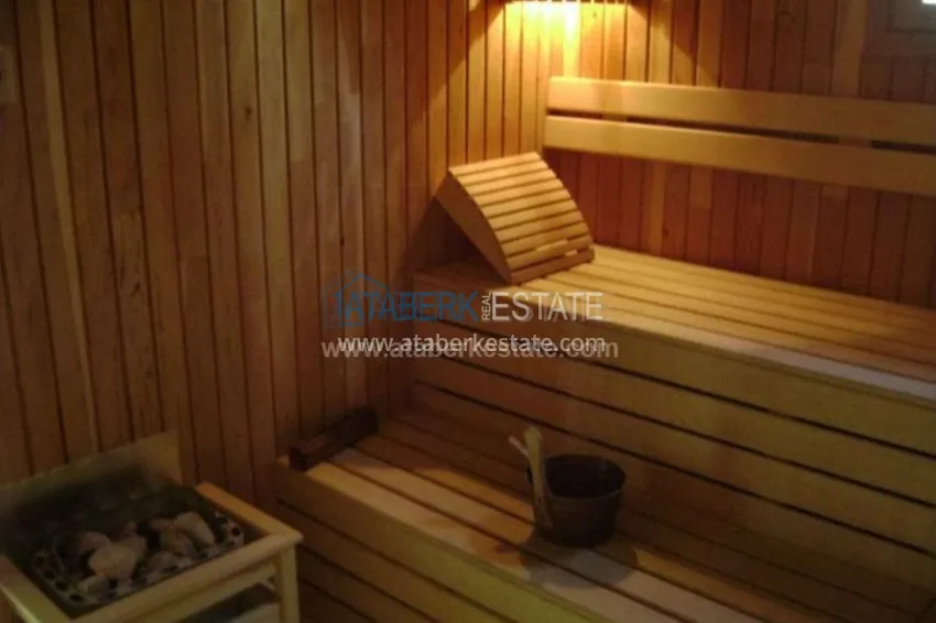 Spacious four bedroom apartment at a bargain price 5 