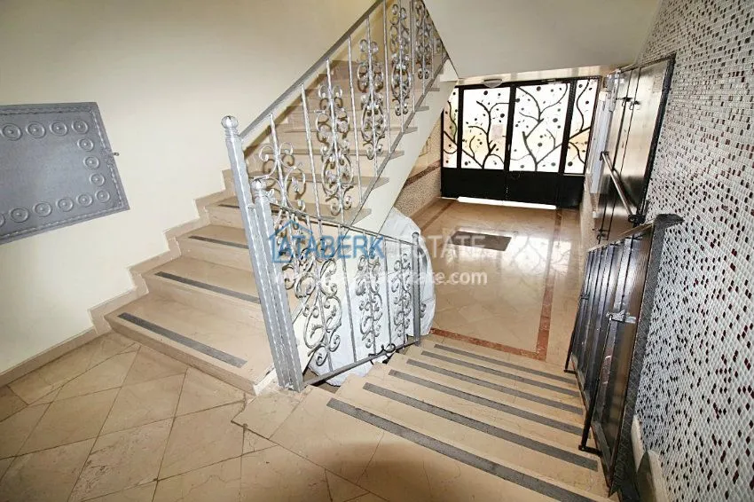 3+1 c частичным видом на море в Махмутларе 16 