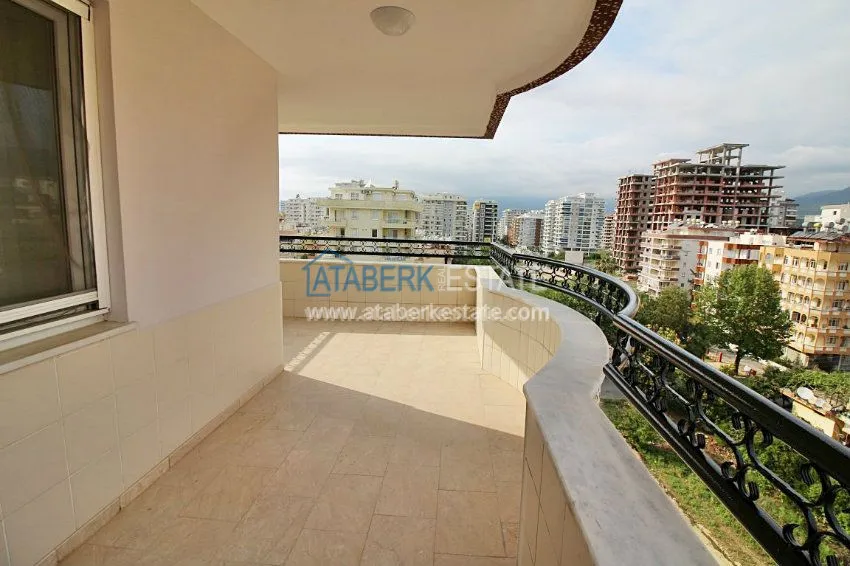 3+1 c частичным видом на море в Махмутларе 22 