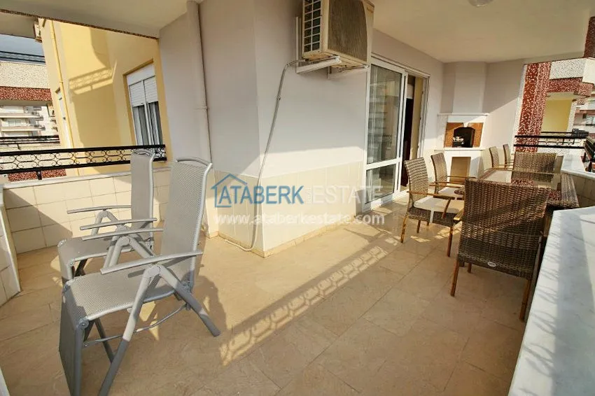 3+1 c частичным видом на море в Махмутларе 25 