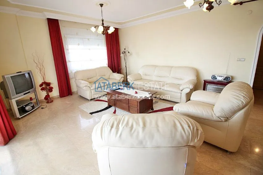 3+1 c частичным видом на море в Махмутларе 38 