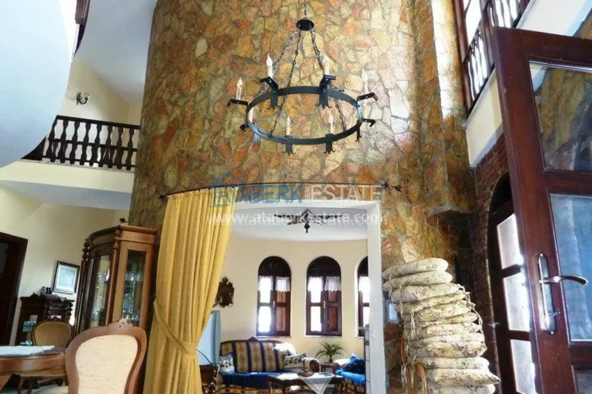 Villa-Castle, located off the coast of the Mediterranean sea 9 