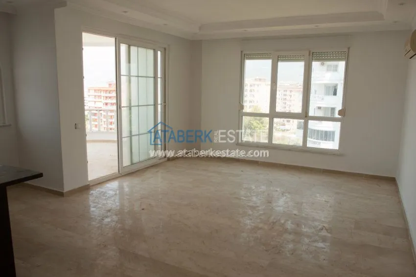 Квартира с двумя спальнями в современном комплексе района Тосмур 2 