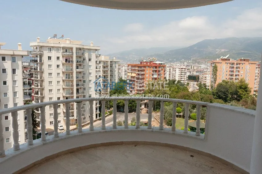 Квартира с двумя спальнями в современном комплексе района Тосмур 5 