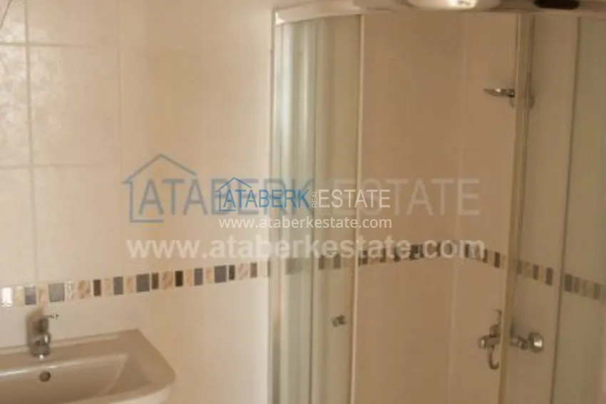 Квартира с двумя спальнями в современном комплексе района Тосмур 17 