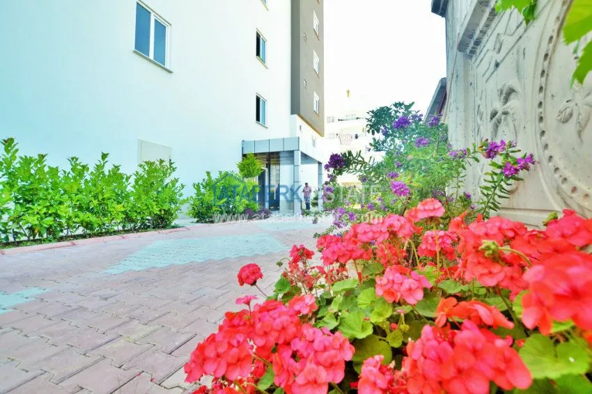 Апартаменты 1+1 в новом комплексе района Махмутлар. 10 